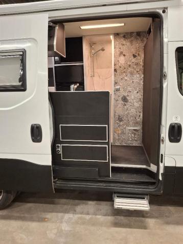 Buscamper Iveco Woongedeelte Nieuw!
