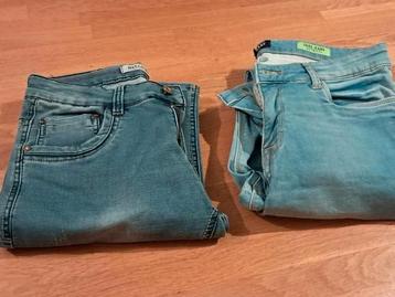 Slimfit jeans maat 14+16  beschikbaar voor biedingen