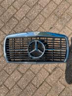 W123 grill grille amg mercedes logo embleem, Ophalen of Verzenden, Gebruikt