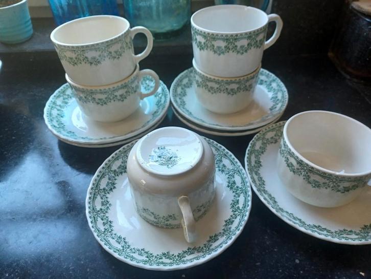 Serviesdelen carlotta boch, Antiek en Kunst, Antiek | Servies compleet, Ophalen of Verzenden