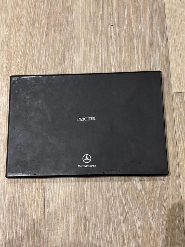 Mercedes Benz toekomstinzichten, Boeken, Auto's | Boeken, Zo goed als nieuw, Mercedes, Ophalen of Verzenden
