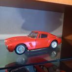 Ferrari 250GT SWB, Hobby en Vrije tijd, Modelauto's | 1:18, Ophalen of Verzenden, Zo goed als nieuw, Bburago