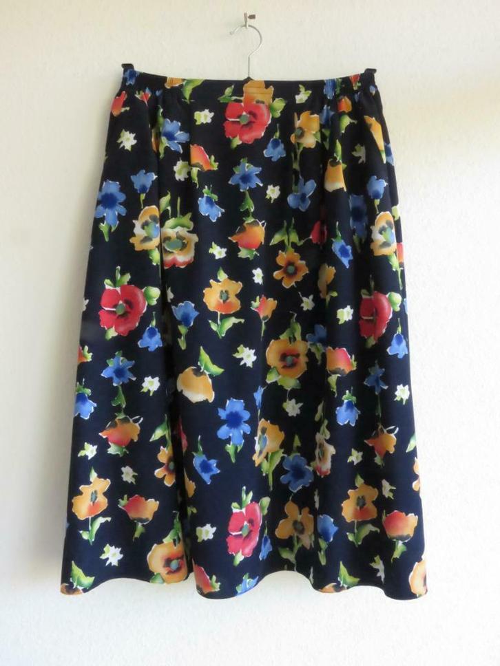 vintage seda modell rok maat 42 Donkerblauw met bloemen, Kleding | Dames, Rokken, Zo goed als nieuw, Maat 42/44 (L), Blauw, Onder de knie