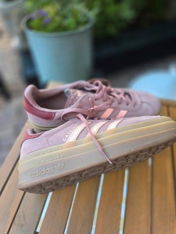 Adidas Gazelle Bold maat 39,5  beschikbaar voor biedingen