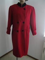 maat L, (42) 1 rode Canda mantel / jas, 112 cm., Kleding | Dames, Jassen | Winter, Maat 42/44 (L), Ophalen of Verzenden, Zo goed als nieuw