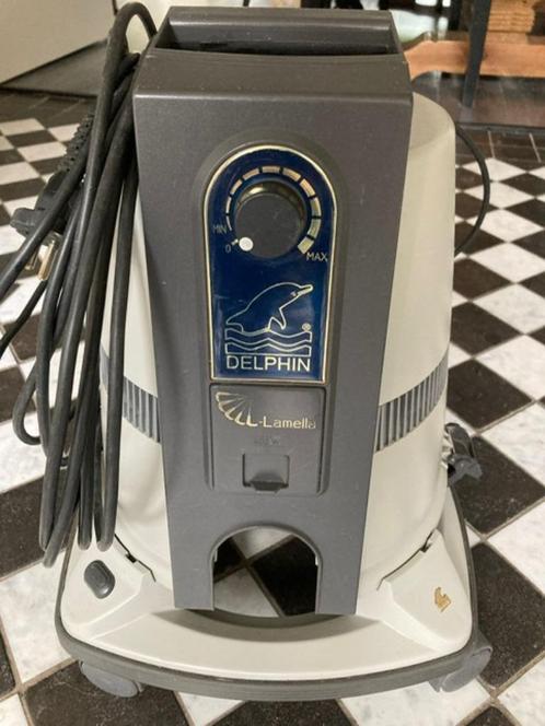 Delphin: waterstofzuiger met toebehoren, Witgoed en Apparatuur, Stofzuigers, Gebruikt, Stofzuiger, 1200 tot 1600 watt, Reservoir