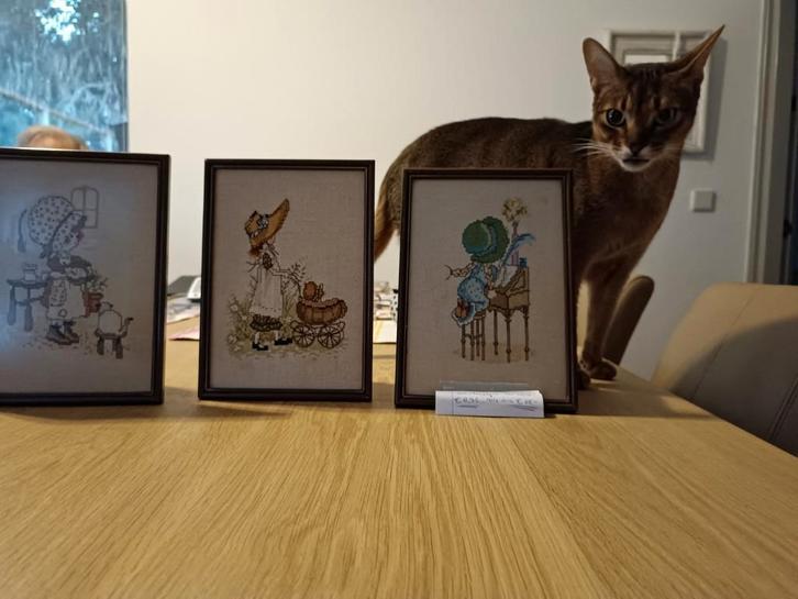 Romantische Hand geborduurde  schilderijtjes, Huis en Inrichting, Woonaccessoires | Memoborden, Zo goed als nieuw, Ophalen of Verzenden