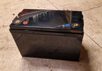 Batterij behuizing L 34 cm x B 18 cm x H 22 cm beschikbaar voor biedingen