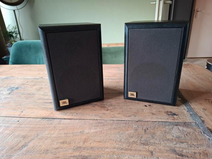 JBL flix 20 surround luidsprekers. Gelijke serienummers., Audio, Tv en Foto, Luidsprekers, Gebruikt, Front, Rear of Stereo speakers