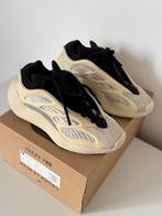 Adidas Yeezy 700 V3 Azael - Maat 37,5 - Nieuw, Ophalen of Verzenden, Nieuw, Overige kleuren