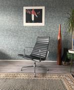 Vitra EA 115 leather armchair by Eames, 90s, Huis en Inrichting, Gebruikt, Metaal, Ophalen of Verzenden, Vintage modern design