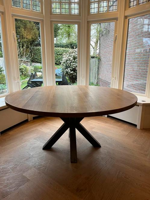 Ronde 1.60cm eettafel massief eikenhout, Huis en Inrichting, Tafels | Eettafels, Zo goed als nieuw, 50 tot 100 cm, 150 tot 200 cm