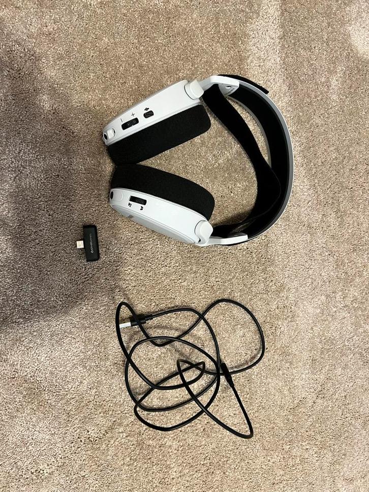 SteelSeries Arctis 7+ wireless gamingHeadset - Wit, Computers en Software, Headsets, Zo goed als nieuw, Draadloos, Gaming headset