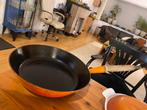 Le Creuset , koekepan , 28 cm . Oranje , zo te gebruiken, Ophalen of Verzenden, Gietijzer, Koekenpan of Braadpan