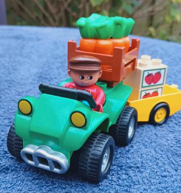 Naar de markt. Met quad en groentenkraam. Duplo beschikbaar voor biedingen