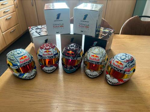 Max verstappen seizoenshelmen 2022, Verzamelen, Automerken, Motoren en Formule 1, Gebruikt, Formule 1, Ophalen of Verzenden