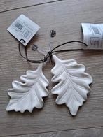 Riviera Maison 2 porceleine herfstblaadjes, Huis en Inrichting, Woonaccessoires | Wanddecoraties, Ophalen of Verzenden, Nieuw
