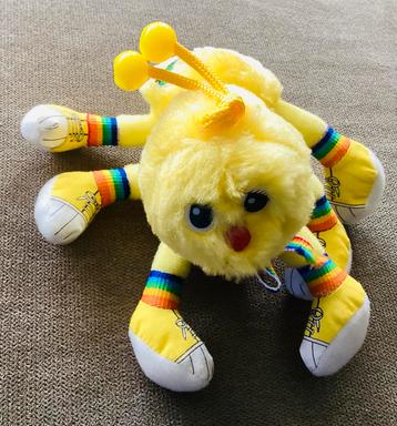 Gele Duizendpoot 1980’s Lots-a-lots-a-leggggggs,Commonwealth beschikbaar voor biedingen