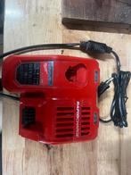 Milwaukee m18 M12 Duo Oplader, Doe-het-zelf en Verbouw, Ophalen of Verzenden, Zo goed als nieuw