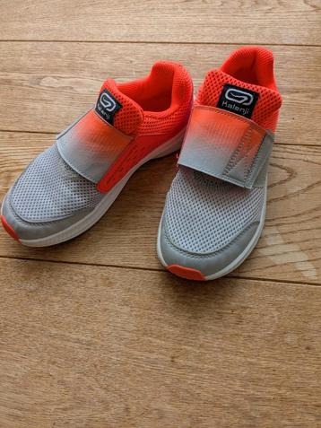 Kalengi Gymschoenen Maat 34 beschikbaar voor biedingen