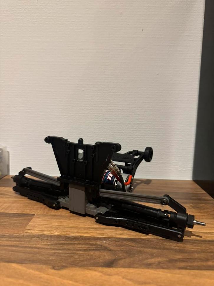 Traxxas rustler 2wd, Hobby en Vrije tijd, Modelbouw | Radiografisch | Auto's, Ophalen of Verzenden