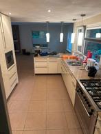 Complete keuken met Apparatuur - Zo Goed Als Nieuw, Ophalen, Overige typen, Graniet of Steen, Crème