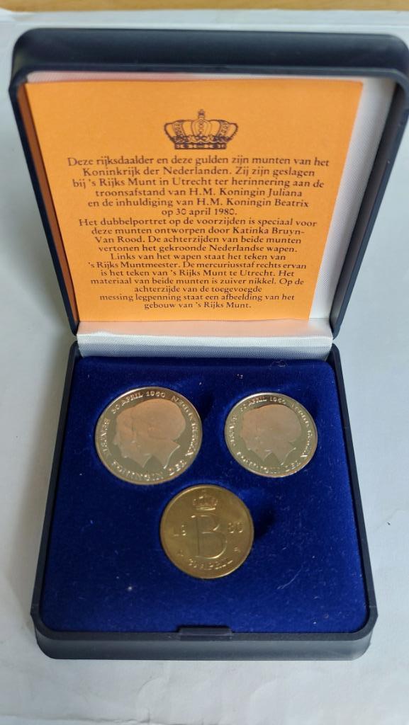 Speciale rijksdaalder- en guldenmunt 1980, Postzegels en Munten, Munten | Nederland, Setje, 2½ gulden, Koningin Juliana, Ophalen of Verzenden