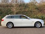 BMW 5-serie Touring 520d High Executive PANO/LEDER/NAVI/FULL, Auto's, BMW, Automaat, Achterwielaandrijving, Euro 6, 4 cilinders
