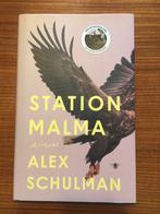 Alex Schulman - Station Malma, Ophalen of Verzenden, Zo goed als nieuw, Alex Schulman, Nederland