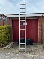 Lange ladder (2x11 treden) 6 meter hoog aluminium, Doe-het-zelf en Verbouw, Ladders en Trappen, Ophalen, Zo goed als nieuw, 4 meter of meer