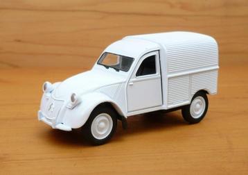 Welly Citroen 2CV Fourgonnette model 1957 (wit) schaal 1/38 beschikbaar voor biedingen