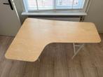 IKEA BEKANT Hoekbureau – met witte poten – ruim en strak, Huis en Inrichting, Bureaus, Ophalen, Gebruikt, Bureau