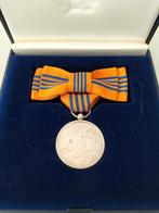 Inhuldigingsmedaille , lintje, onderscheiding, Ophalen of Verzenden, Overige materialen