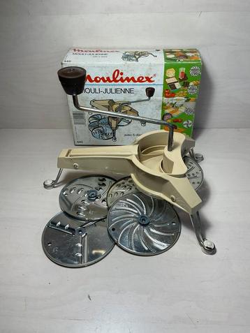 Moulinex Mouli Julienne met vijf messen in origine doos beschikbaar voor biedingen