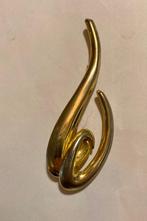 Vintage vergulde goudkleur grote art deco jugendstil broche, Ophalen of Verzenden, Overige materialen, Broche, Verguld