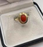 Vintage 9 karaat koraal