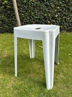 Intratuin ijzeren/metalen krukje wit, Tuin en Terras, Ophalen, Zo goed als nieuw, Metaal