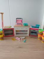 Barbie keuken met accessoires en klei met licht geluid, Kinderen en Baby's, Speelgoed | Poppenhuizen, Ophalen, Gebruikt, Toebehoren