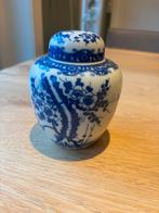 Antieke Japanse Arita Gemberpot met Sakura Motief, Ophalen of Verzenden
