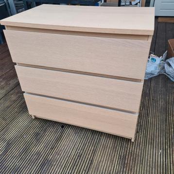 Nette ikea malm ladekast met 3 ruime lades - afbeelding 1