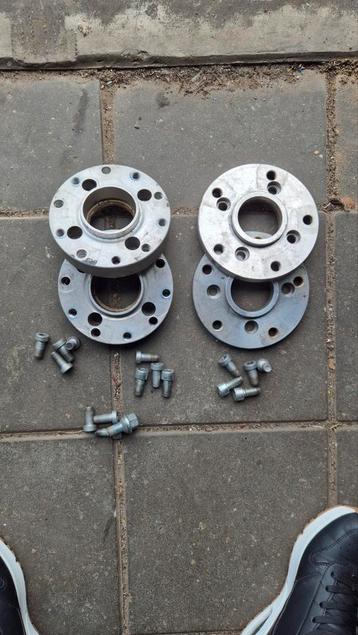 4x100 naar 5x130 steekadapters VW beschikbaar voor biedingen