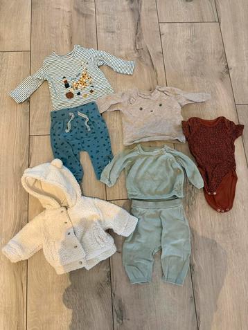 Diverse soorten babykleding vanaf maat 44 t/m 86! Heel veel beschikbaar voor biedingen