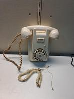 oude witte wandtelefoon van P.T.T., Ophalen of Verzenden, Gebruikt