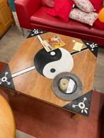 Salontafel met Yin Yang erop geschilderd, Ophalen, Gebruikt, Vierkant, Minder dan 50 cm