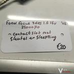 Ford Focus 3 drs 1.6 16v 2002 wagennr 250070   Contactslot m