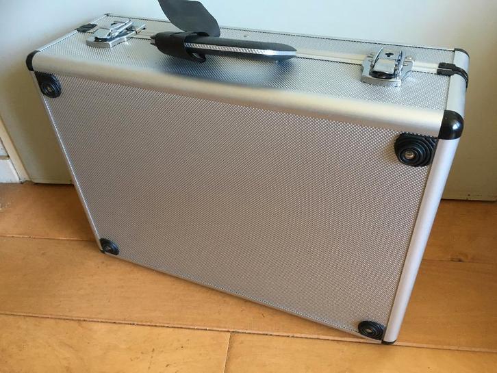 Stevige Koffer, eventueel met indeling, splinternieuw!, Caravans en Kamperen, Camper-accessoires, Nieuw, Ophalen of Verzenden