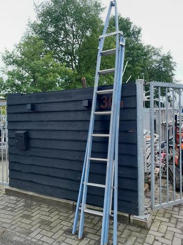 Wienese glazenwassersladder puntladder 3 delige ladder Dirks beschikbaar voor biedingen