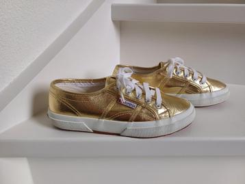 SNEAKERS SUPERGA GOUD MT 38 NIEUW LAMEW YELLOW GOLD   beschikbaar voor biedingen