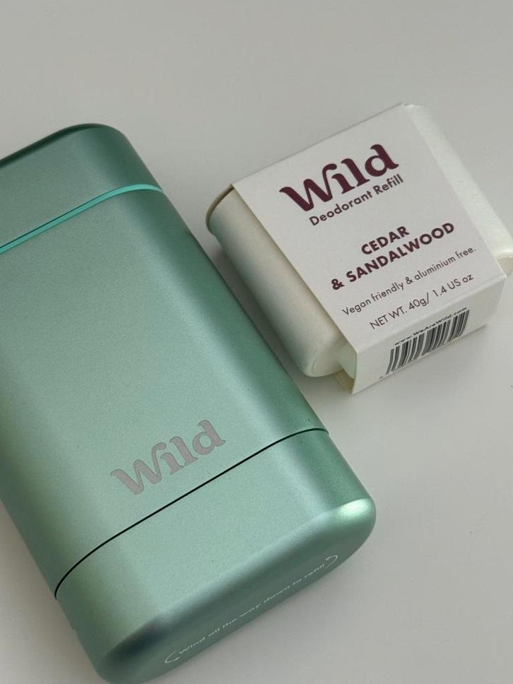 Nieuw Wild deodorant stick (case + navulling), Sieraden, Tassen en Uiterlijk, Uiterlijk | Lichaamsverzorging, Zo goed als nieuw