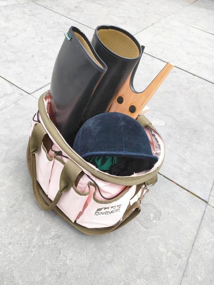 Complete set, laarzen mt 36, cap mt 57, tas en laarzenknecht, Dieren en Toebehoren, Paardrijkleding, Gebruikt, Ophalen of Verzenden